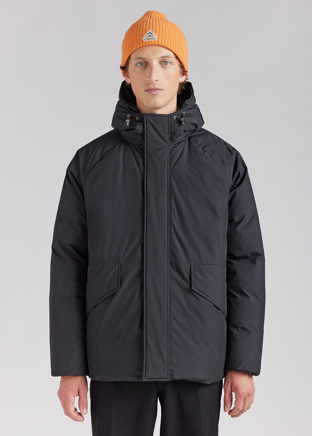 Men's Pyrenex Covert hooded short down parka black