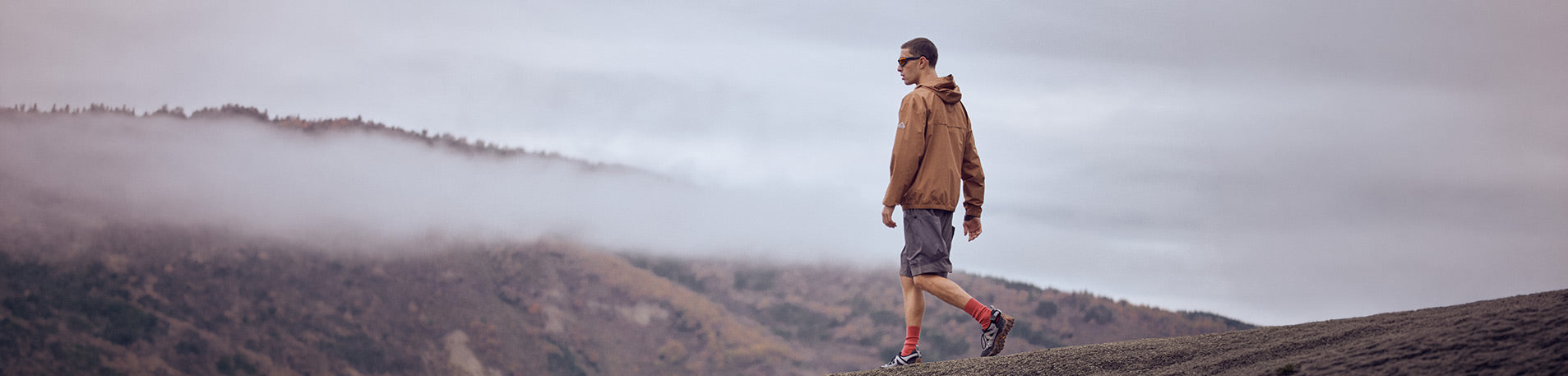 Men's windbreaker: Four technical criteria to check before buying