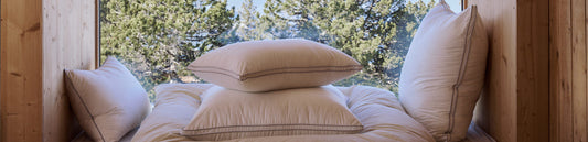 Oreiller en duvet vs synthétique : lequel choisir pour mieux dormir ?