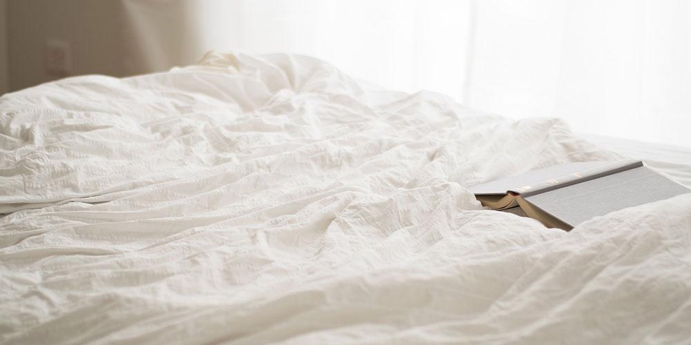 How to properly take care of a bed comforter to make it last longer