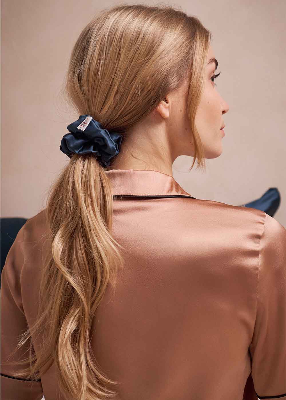 Navy blue silk box-4