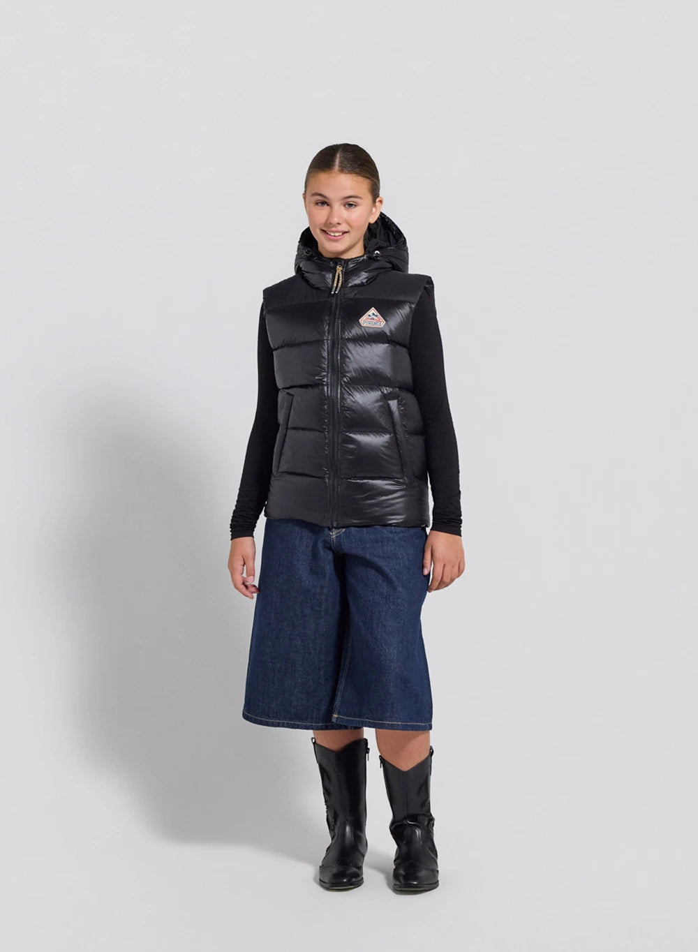 Pyrenex John black children's sleeveless down jacket-5