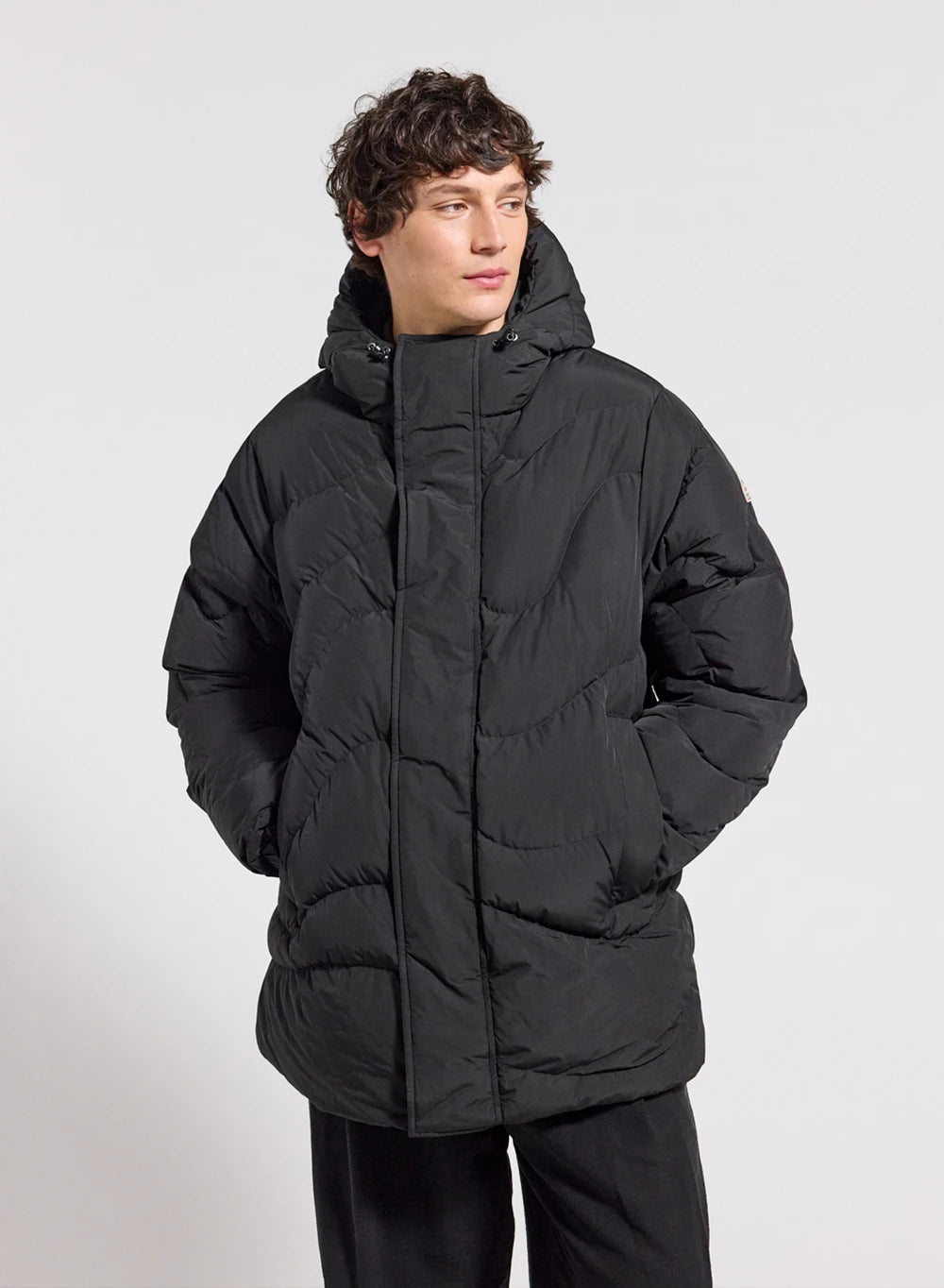 Pyrenex Mourtis men’s hooded down jacket in black-1