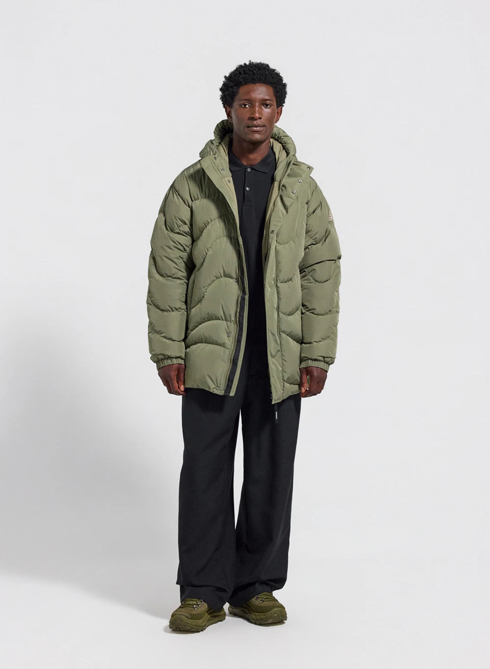 Pyrenex Mourtis men’s hooded down jacket in light khaki-3