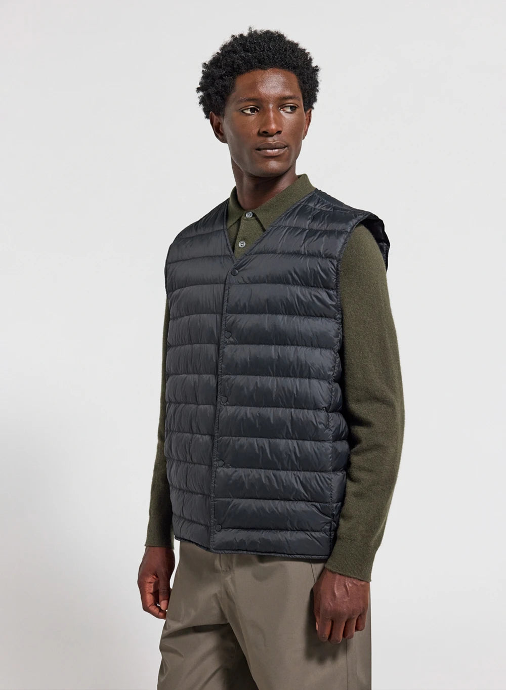 Pyrenex Elgor men’s sleeveless black down jacket-1