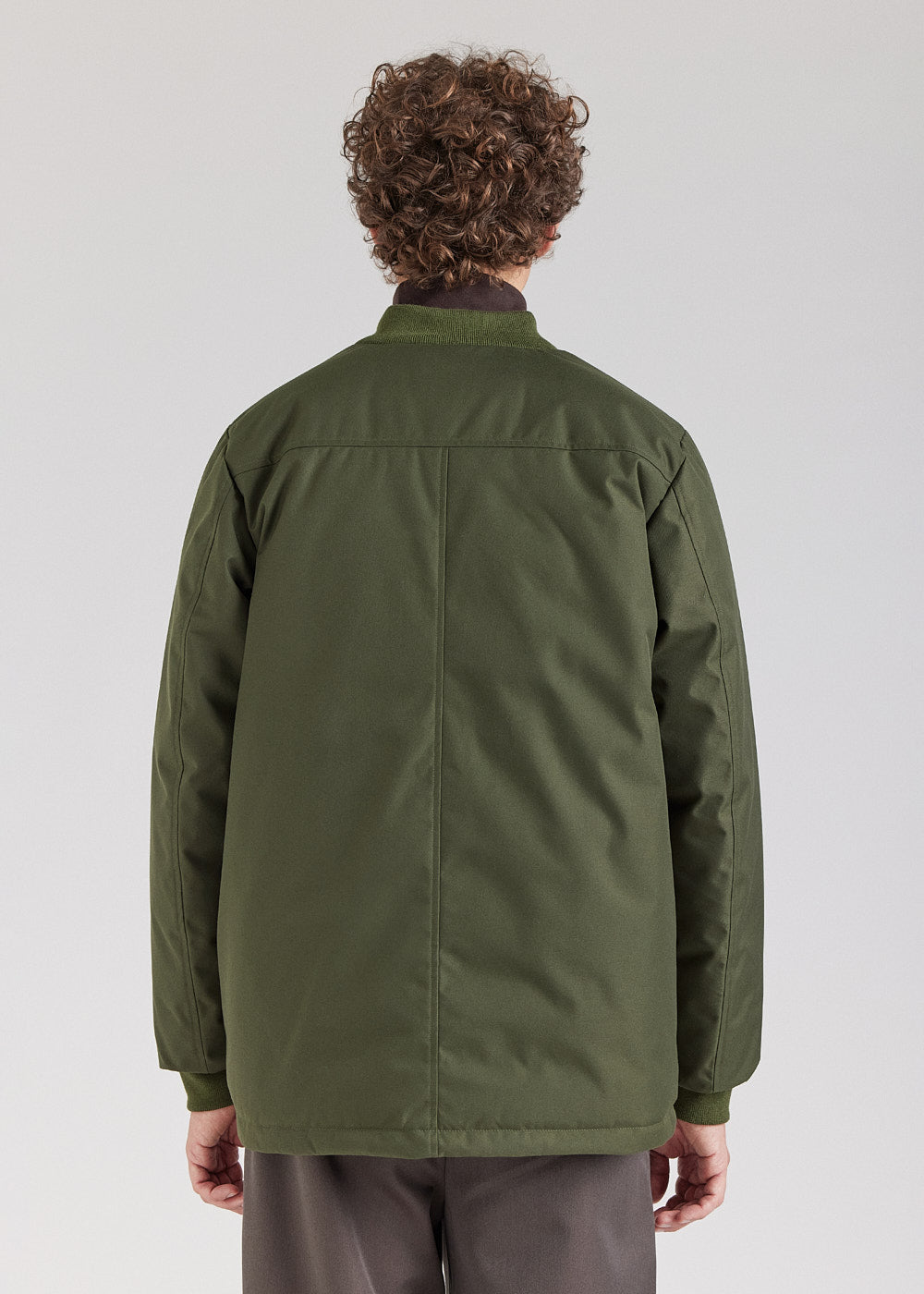 Pyrenex Soulom Daunenjacke in tiefem Khaki-4