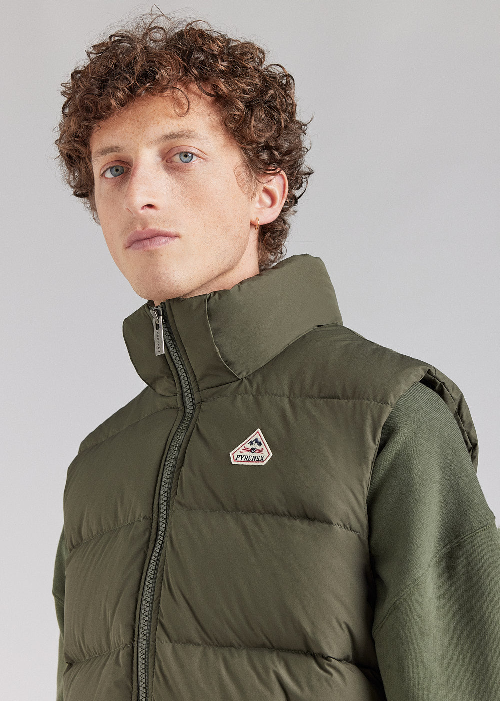 Pyrenex Spoutnic ärmellose Daunenjacke mit abnehmbarer Kapuze. Tiefes Khaki-4