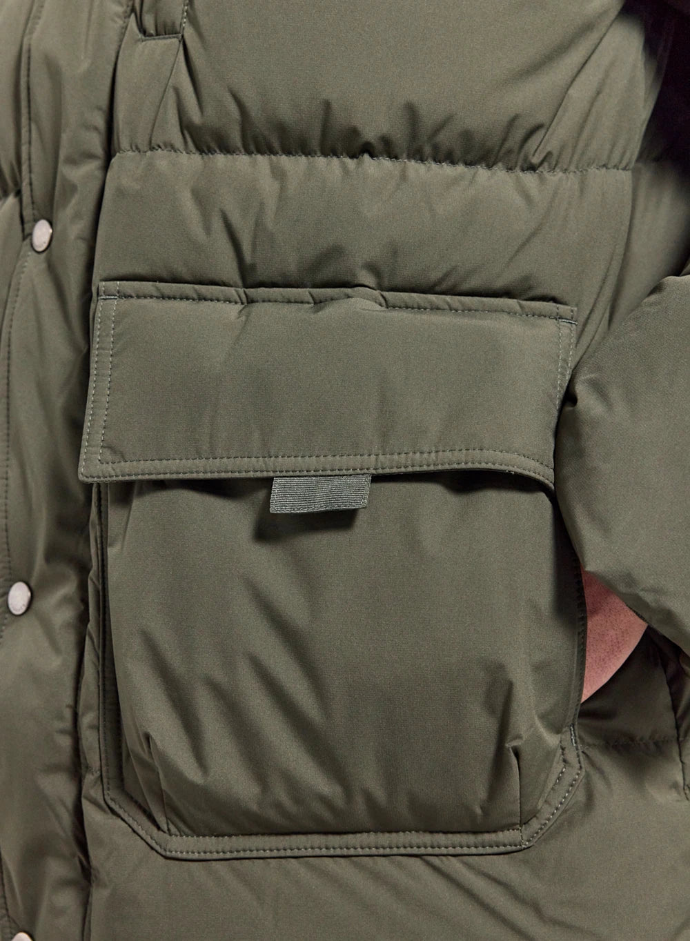 Doudoune hiver homme en duvet naturel Pyrenex Voyager kaki foncé