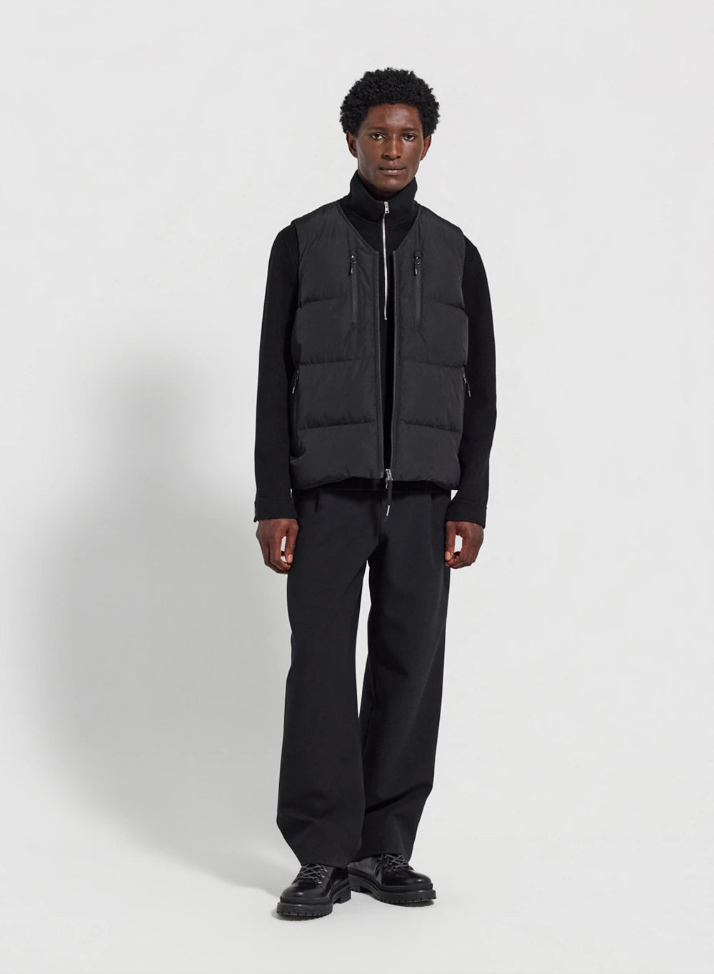Leichte ärmellose Herren-Daunenjacke Pyrenex Solace schwarz
