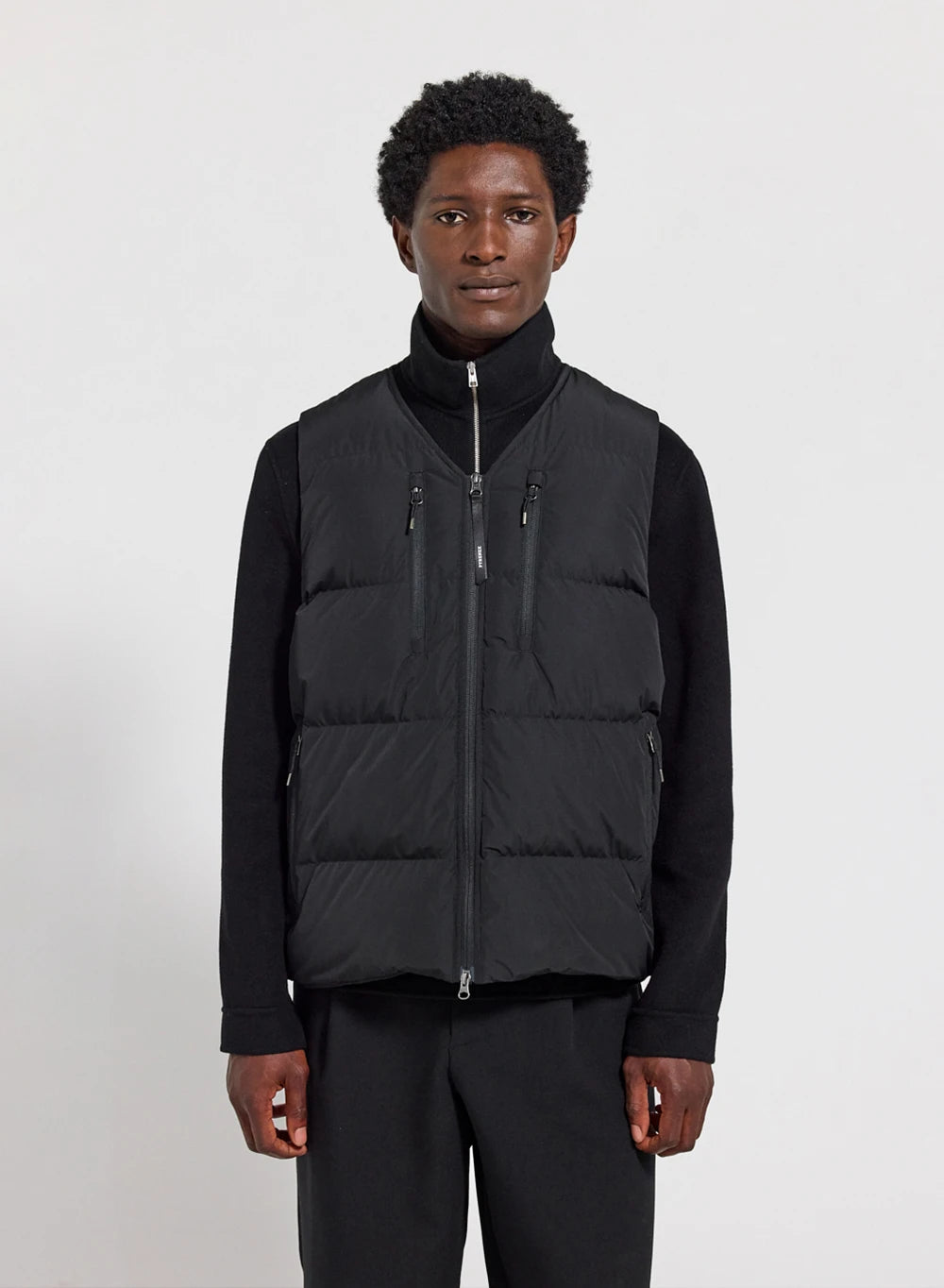 Leichte ärmellose Herren-Daunenjacke Pyrenex Solace schwarz