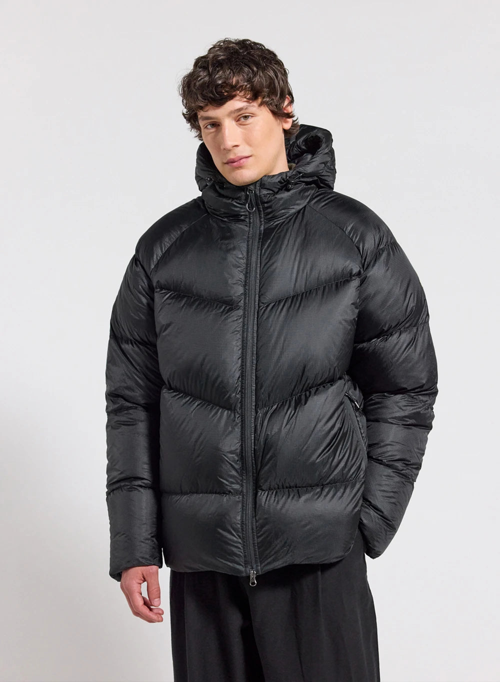 Doudoune hiver à capuche pour homme Pyrenex Helium noire-1