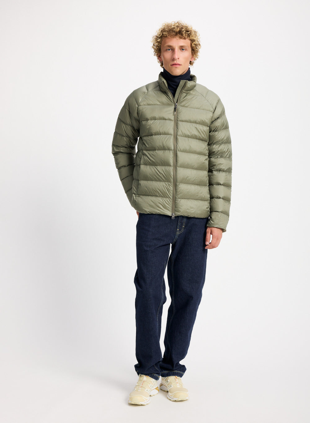 Men's Pyrenex Arial lightweight packable down jacket khaki-2