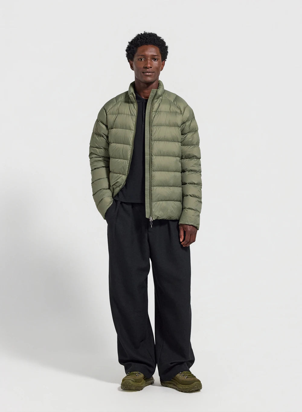 Men's Pyrenex Arial light packable down jacket khaki-2