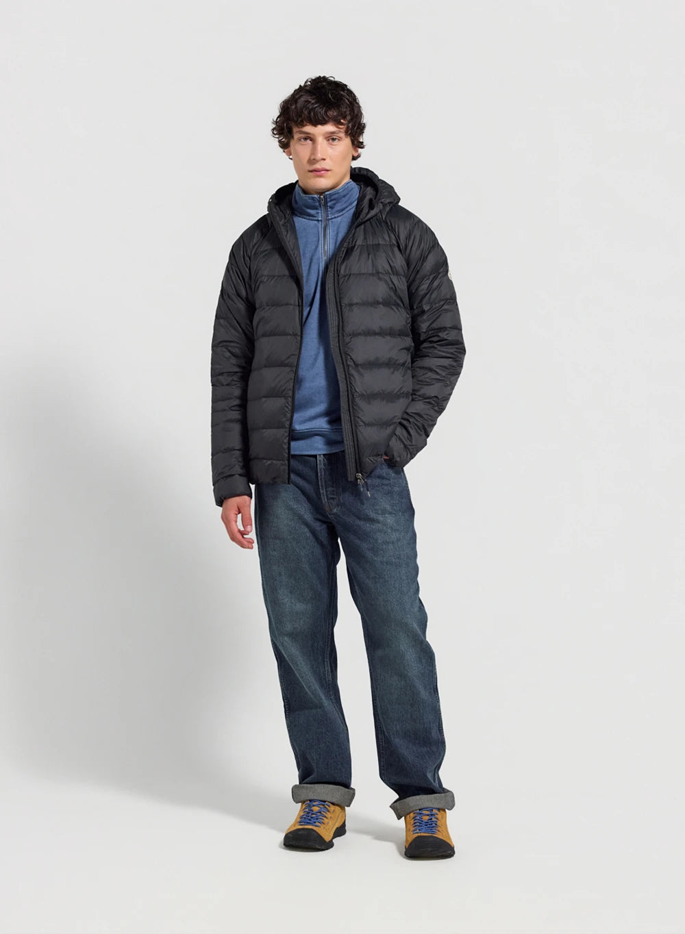 Ultraleichte Daunenjacke mit Kapuze Pyrenex Guzet in Schwarz