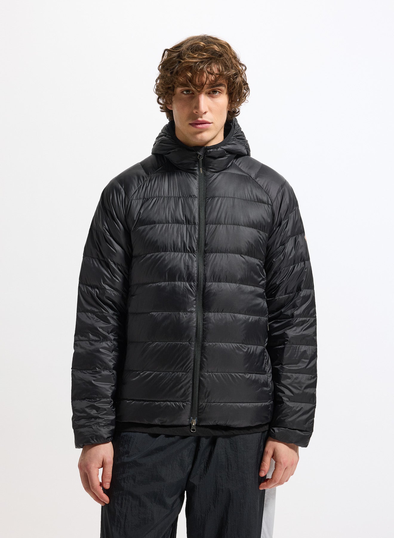 Doudoune légère à capuche Pyrenex Guzet noire-1