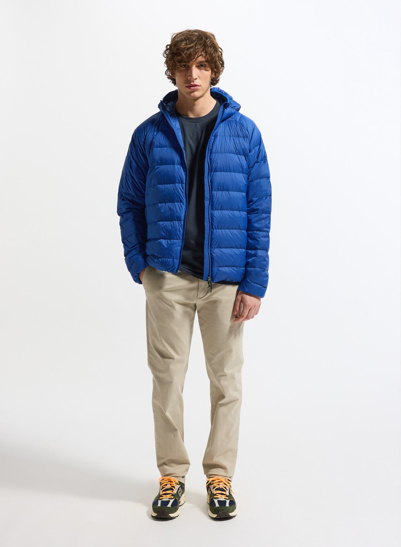 Doudoune légère à capuche Pyrenex Guzet bleu électrique