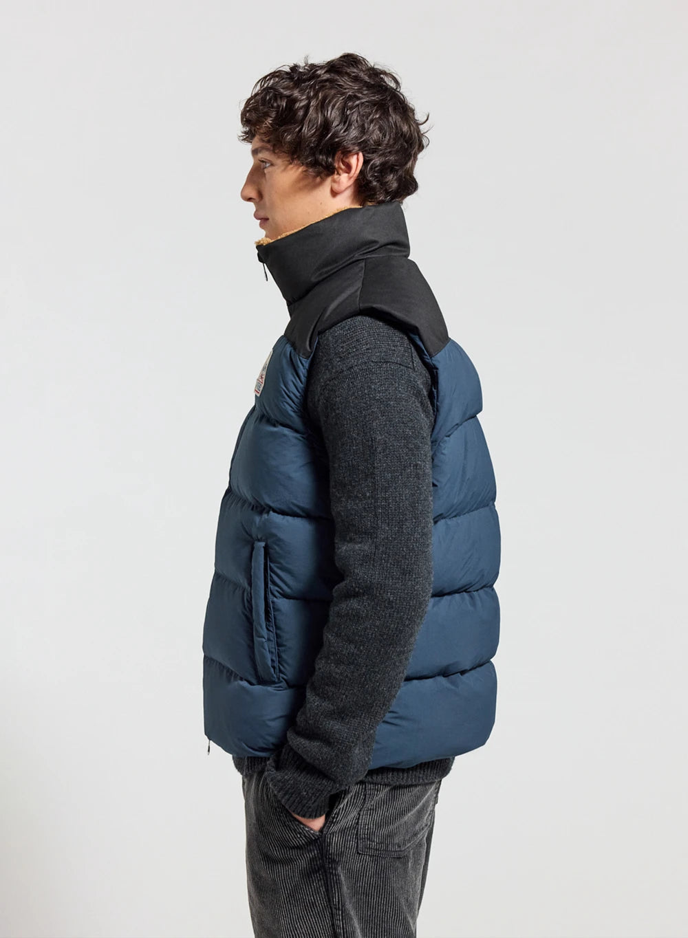 Pyrenex Retro John sleeveless down jacket, petrol blue-5