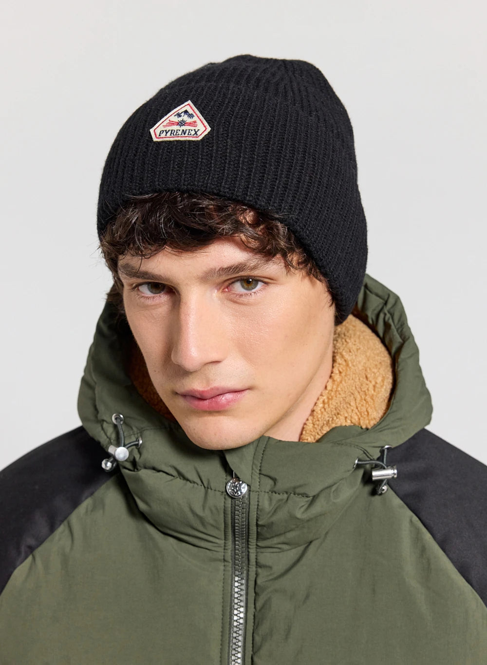 Bonnet Pyrenex Gomma noire