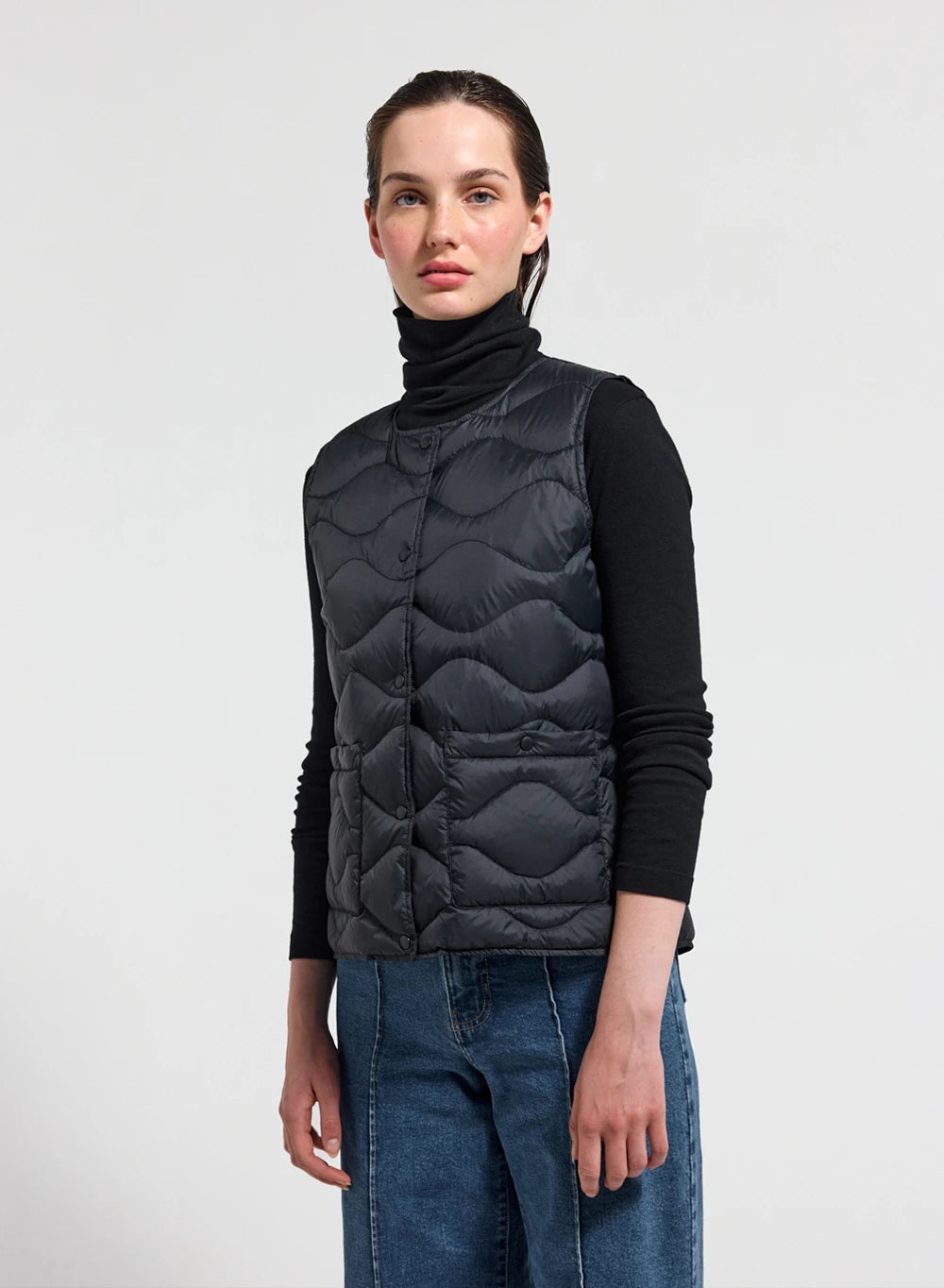 Doudoune ultra-lègère sans manches femme Pyrenex Orite Vest noire