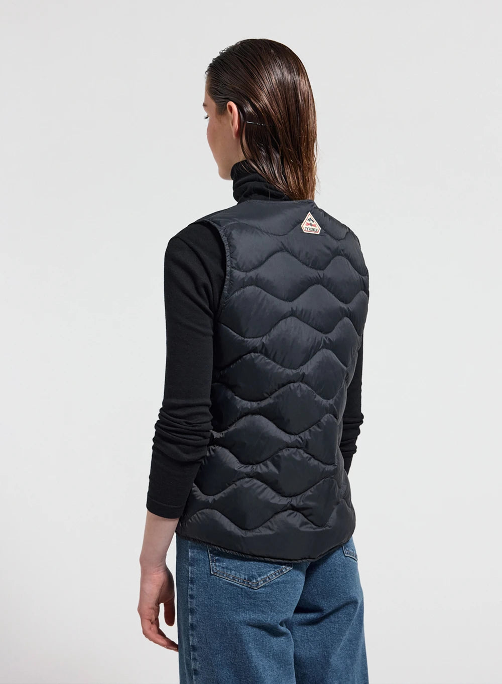 Pyrenex Orite Vest women's ultra-lightweight sleeveless jacket in black-3