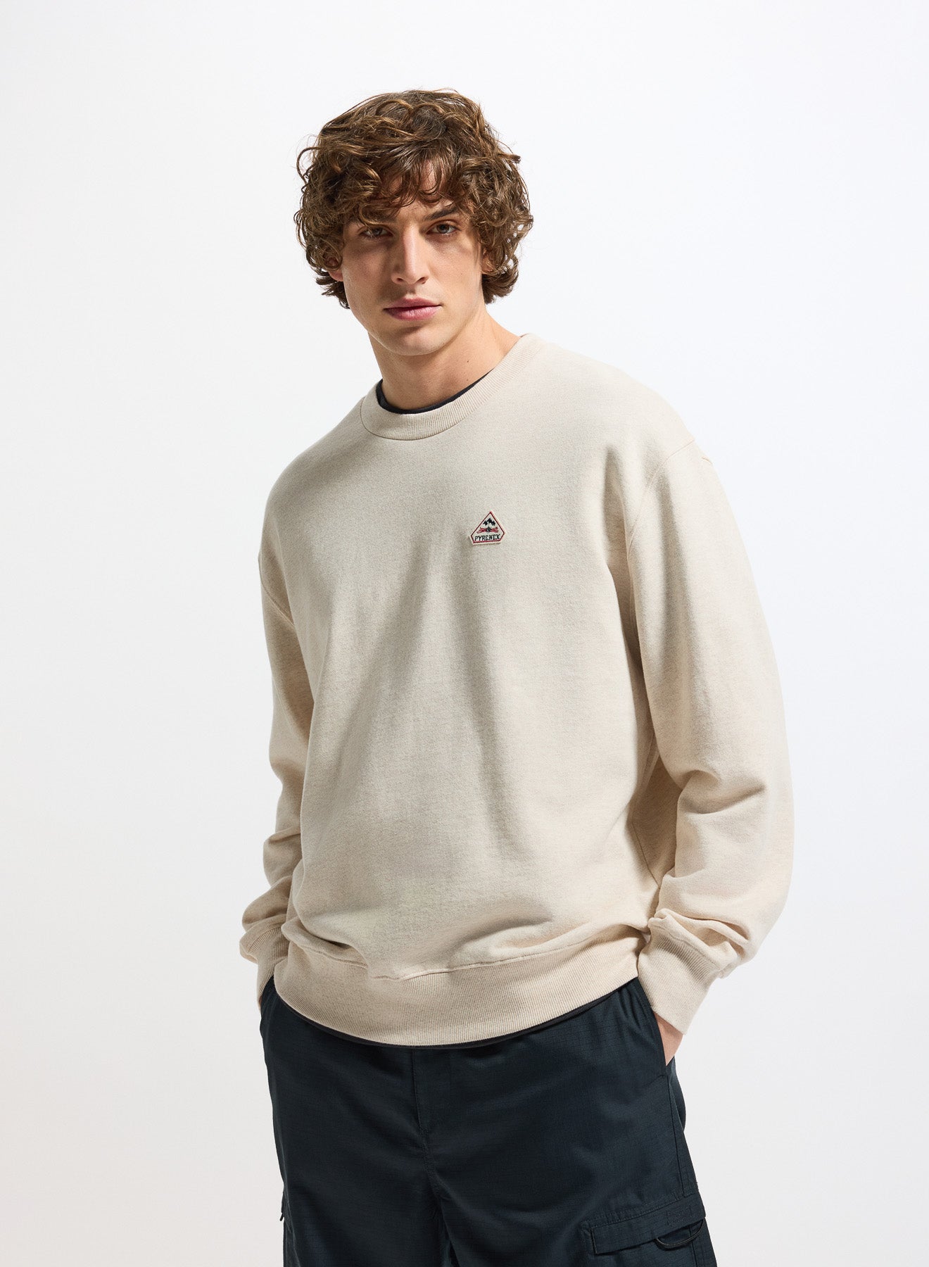 Sweat à col rond unisexe en coton bio Pyrenex Phase crème-1