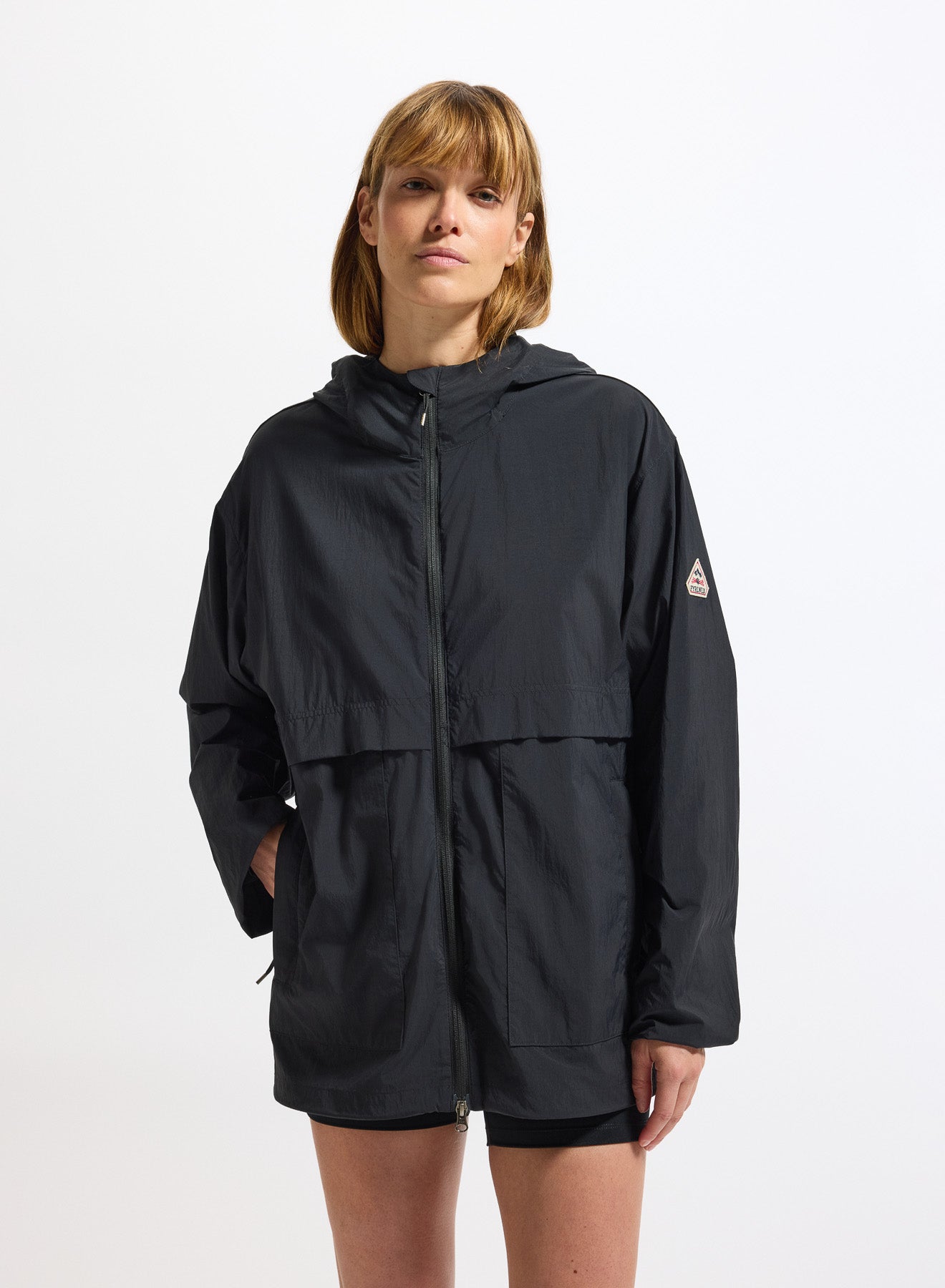 Coupe-vent femme à capuche Pyrenex Soulere noir