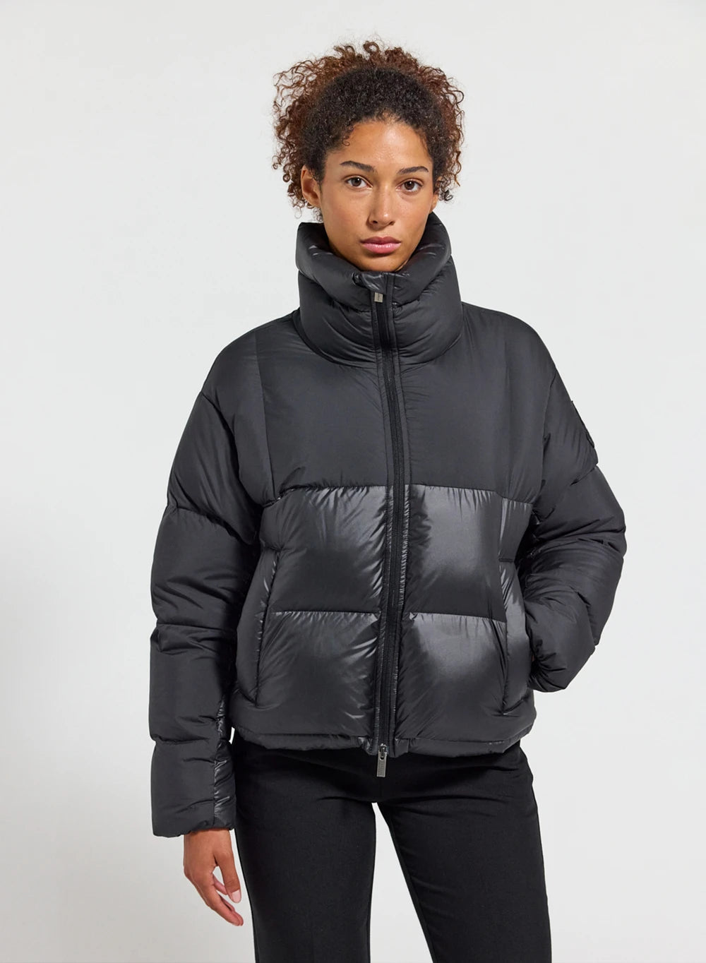 Doudoune courte Pyrenex femme Cezy made in Saint Sever noire-1