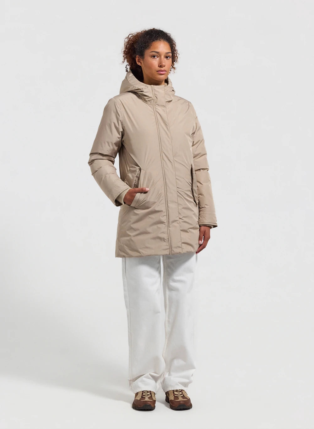 Parka imperméable femme Pyrenex Easy beige en duvet naturel