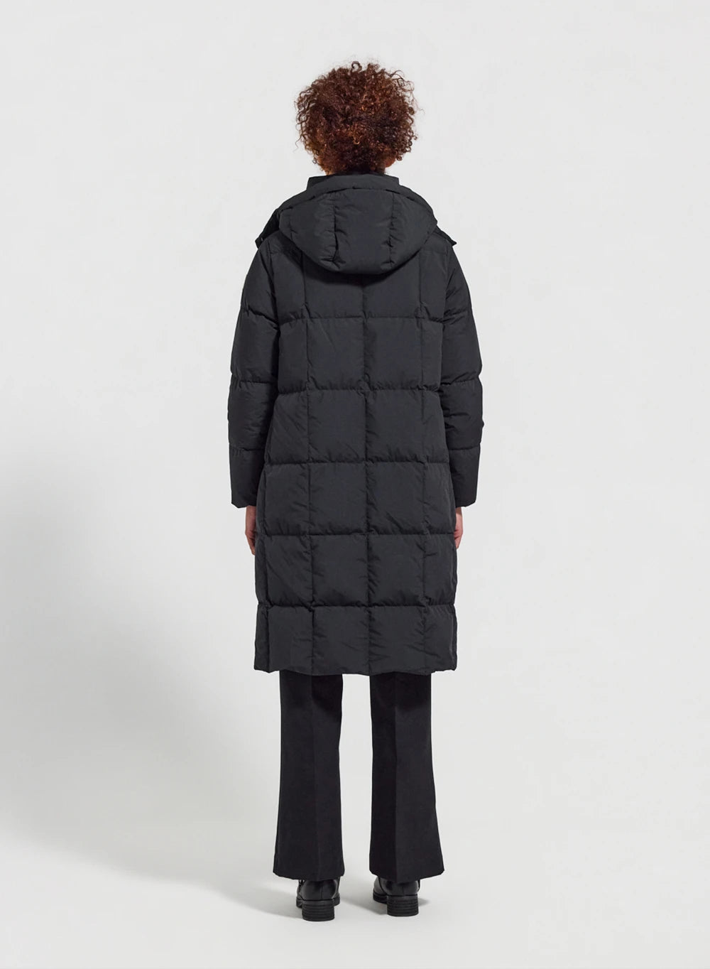 Doudoune hiver longue à capuche femme Mystery noire