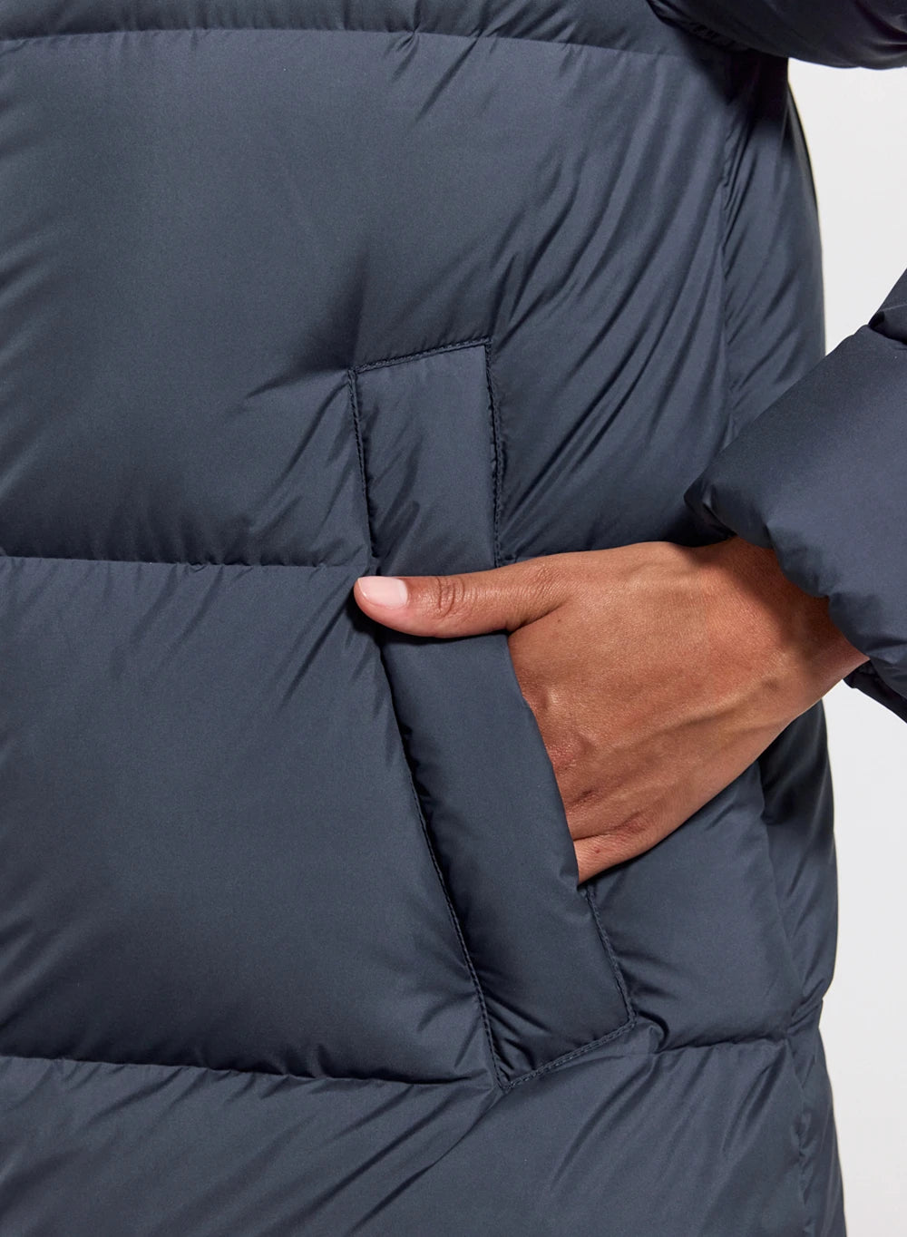 Halblange Daunenjacke Pyrenex Damen Colibri made in Saint Sever dunkelblau