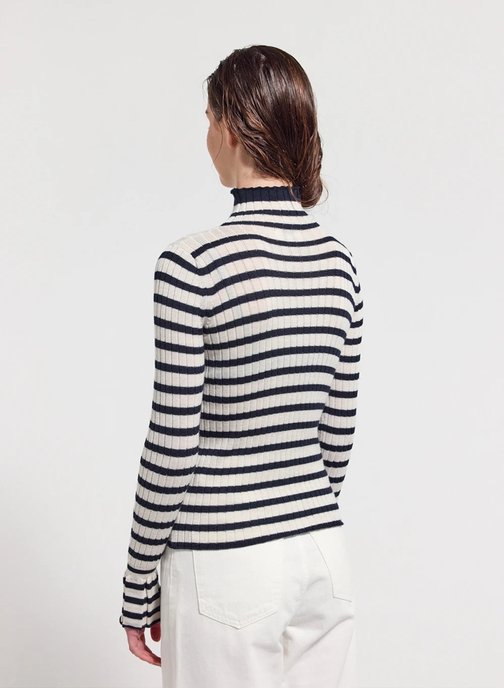 Pull col roulé femme Pyrenex x Balzac Anouk à rayures beige et bleu marine
