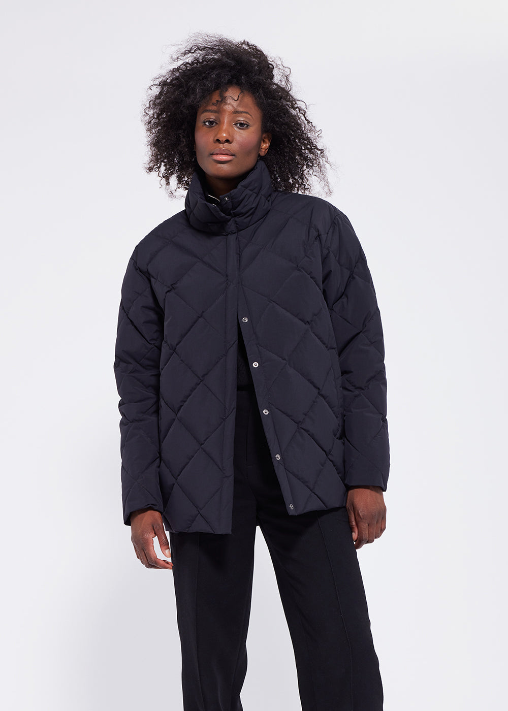 Doudoune mi-longue femme Pyrenex Valley en duvet naturel Noire