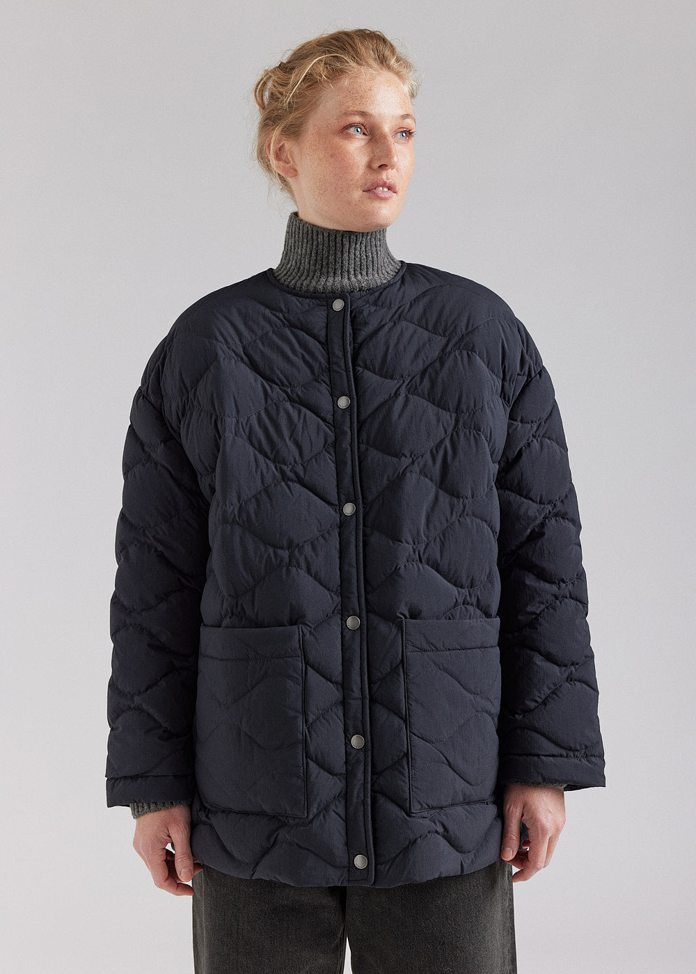 Leichte Daunenjacke für Damen Pyrenex Sienna schwarz-1