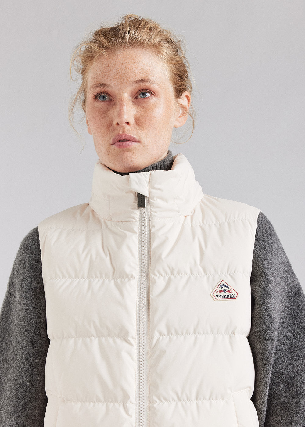 Pyrenex Spoutnic ärmellose Daunenjacke für Damen mit abnehmbarer Kapuze, Kreide-3