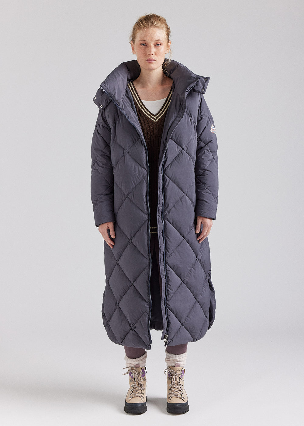 Langer Damenmantel aus Naturdaunen Pyrenex Adele Coat grau-4