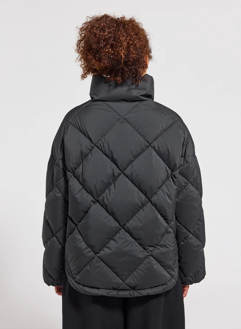 Doudoune oversize femme Pyrenex Adele avec col enveloppant noire