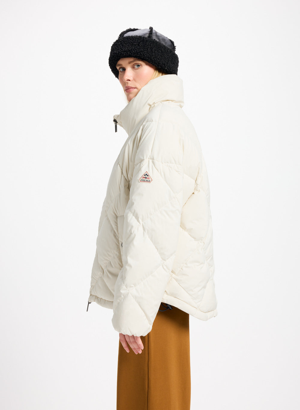 Doudoune oversize femme Pyrenex Adele avec col enveloppant blanche