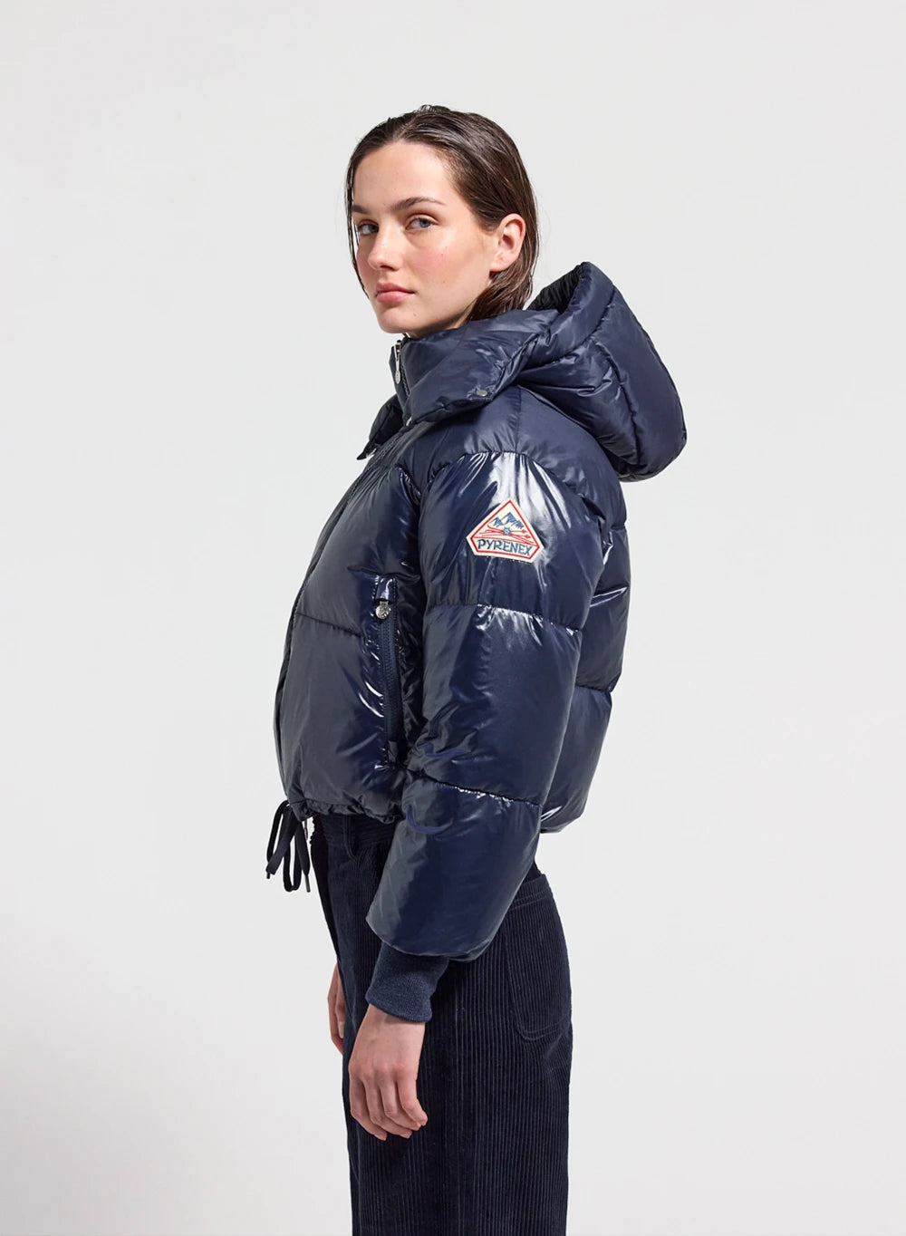 Doudoune courte à capuche pour femme Pyrenex Altic bleu marine