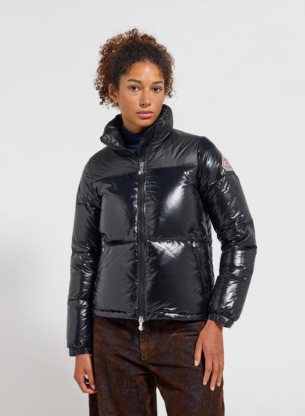 Doudoune courte et brillante pour femme Pyrenex Goldin noire