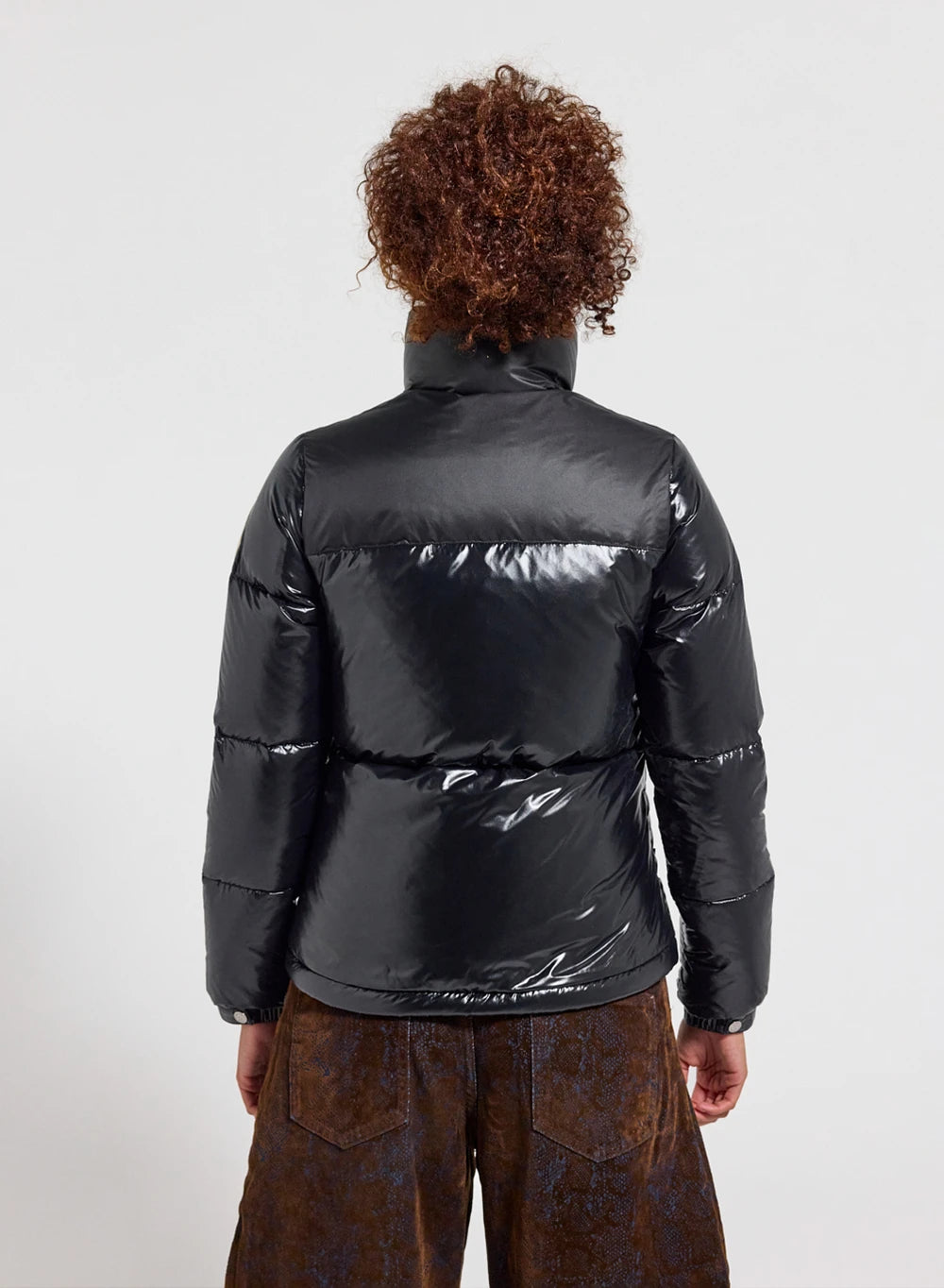 Doudoune courte et brillante pour femme Pyrenex Goldin noire