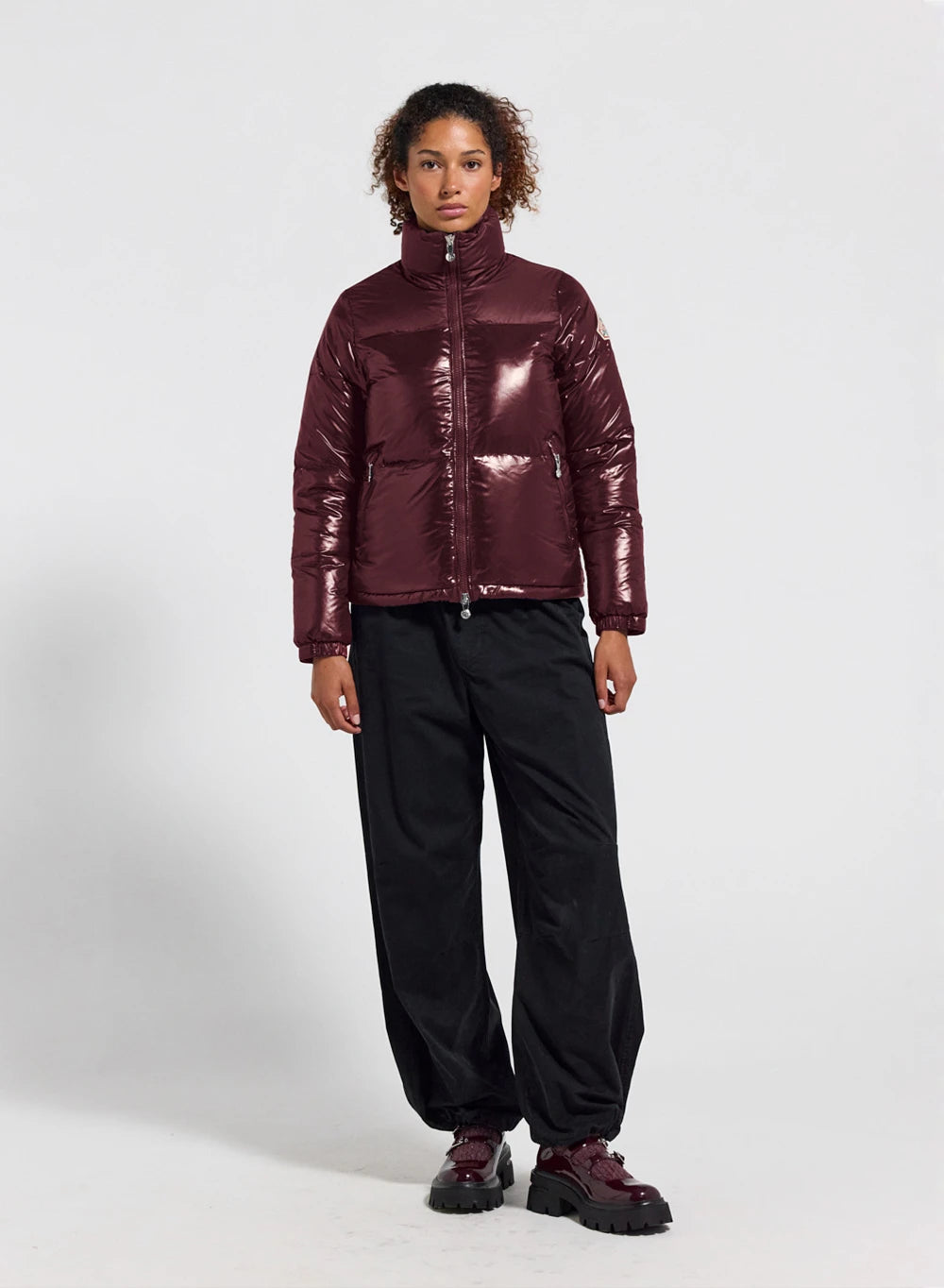 Short, shiny puffer jacket for women, Pyrenex Goldin burgundy-2