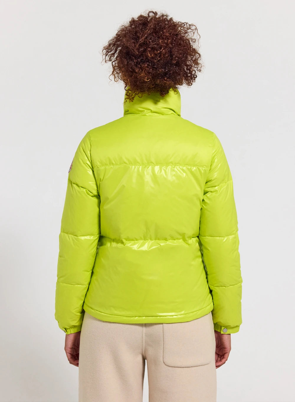 Doudoune courte et brillante pour femme Pyrenex Goldin jaune citron