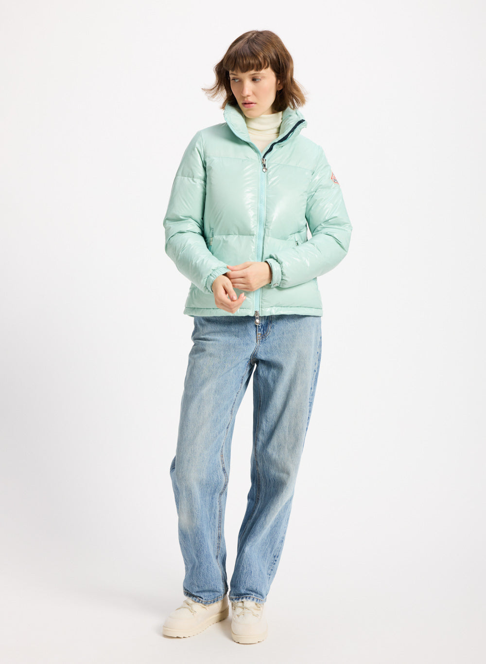 Women's Pyrenex Goldin short and shiny down jacket water green-2