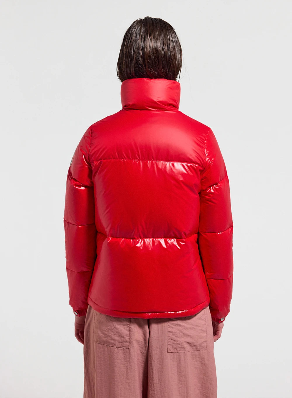 Women's Pyrenex Goldin short and shiny down jacket red-4