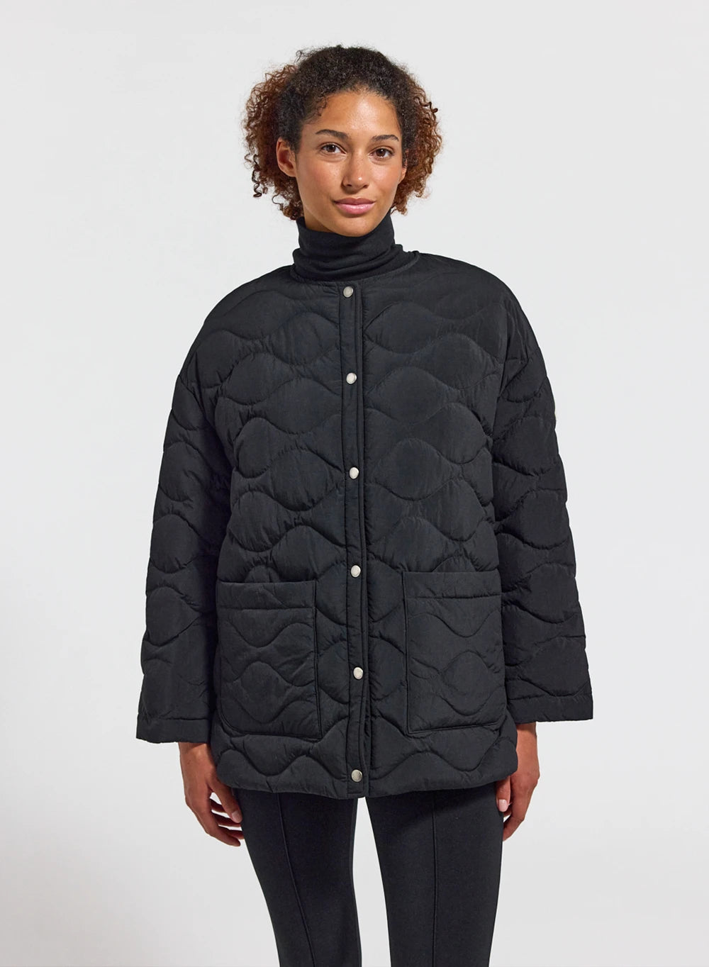 Leichte Damen-Daunenjacke Pyrenex Sienna schwarz-1