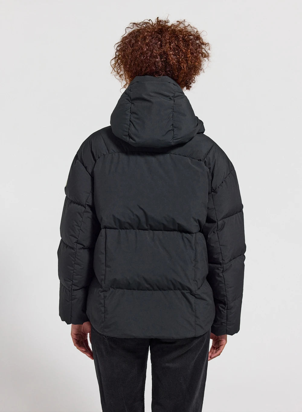 Doudoune femme Pyrenex Harmonie à capuche enveloppante noire