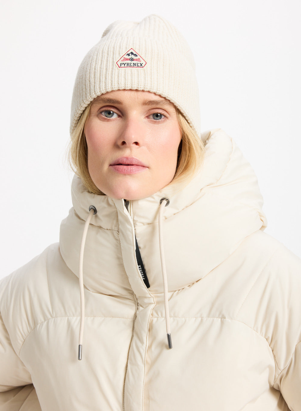 Doudoune femme Pyrenex Harmonie à capuche enveloppante beige clair-5