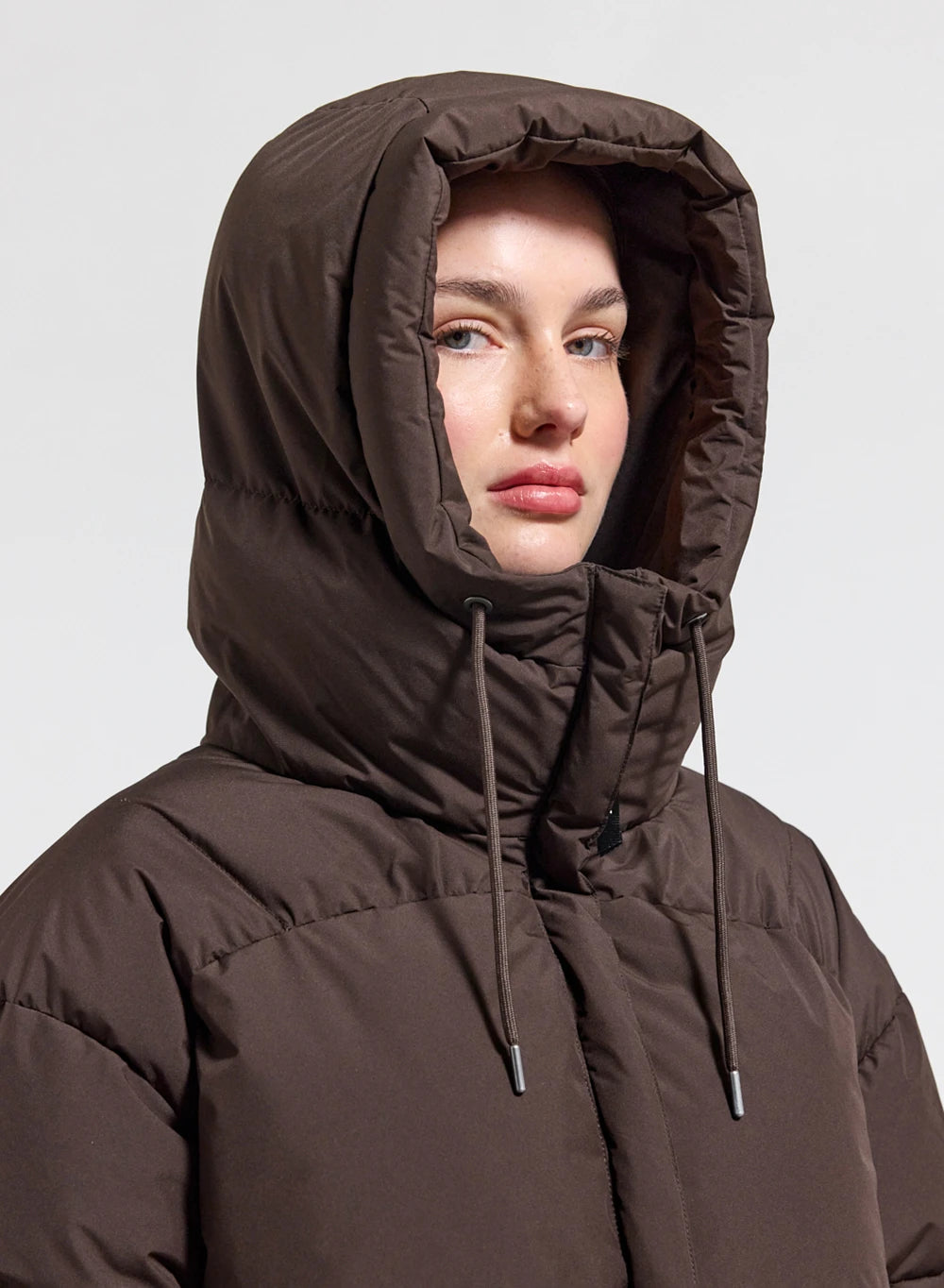 Pyrenex Harmonie women's puffer jacket with enveloping hood, brown-5