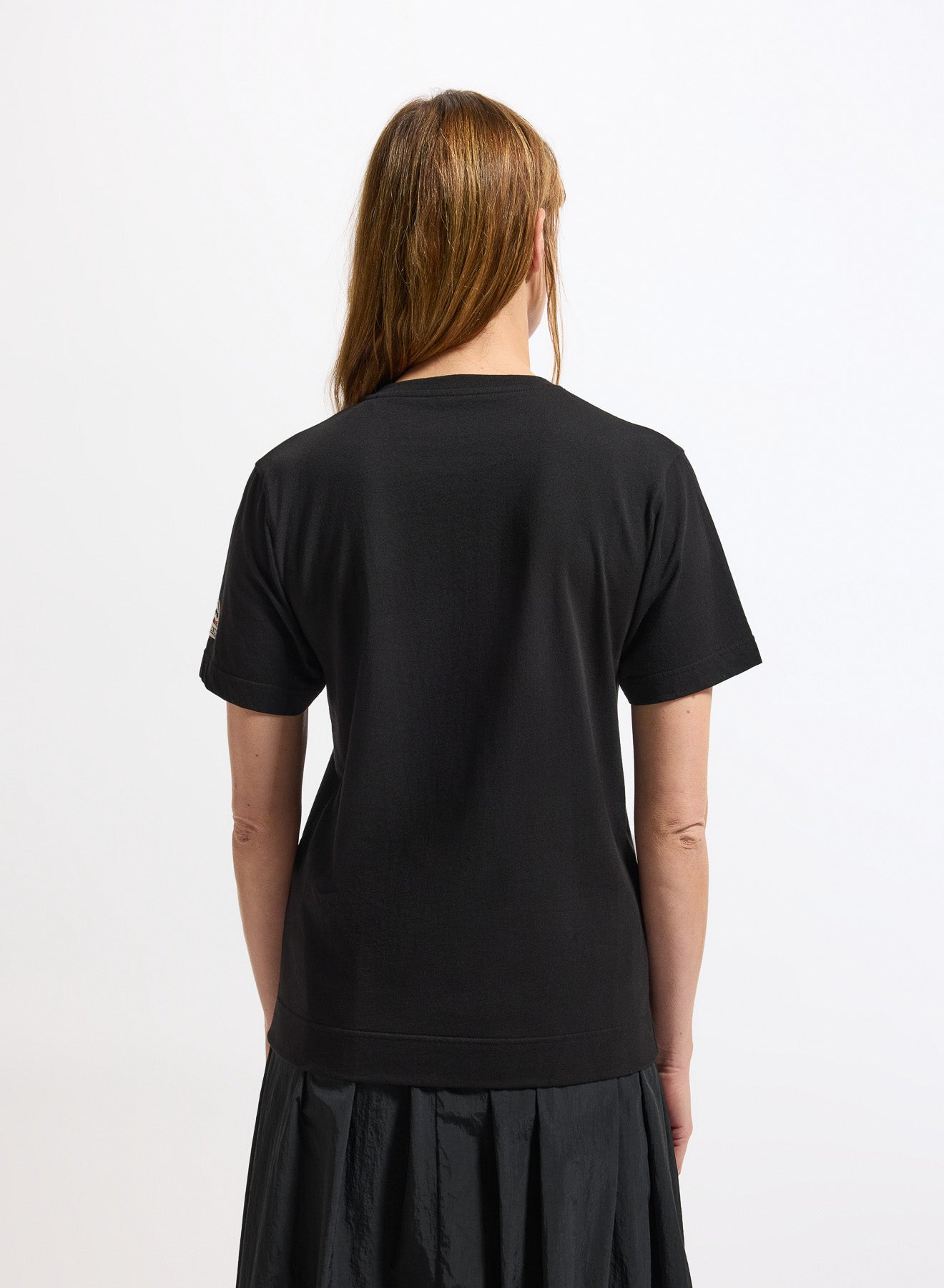 Pyrenex Crocus women's organic cotton V-neck T-shirt in black-4