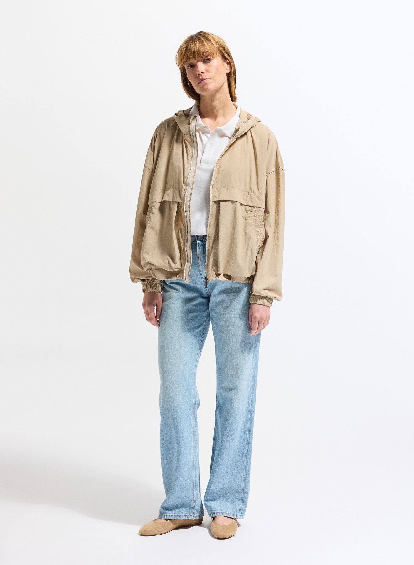 Coupe-vent court femme en tissu recyclé Pyrenex Yoko taupe